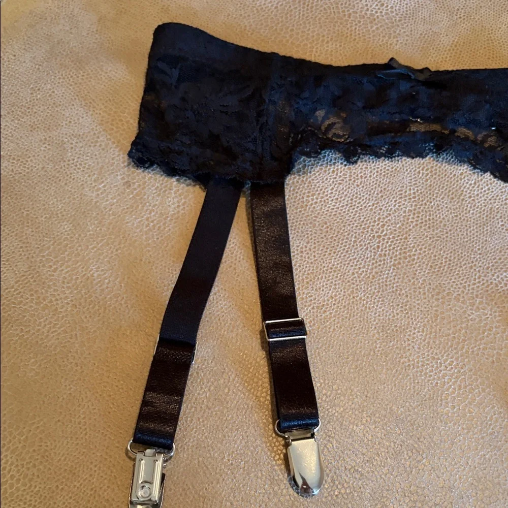 Black Lace Garter Belt Size XS/S